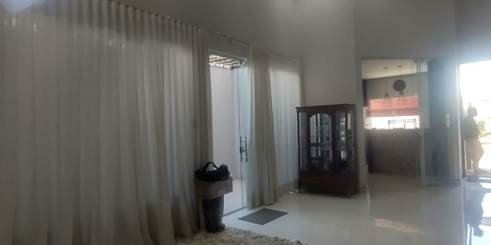 001 (4)