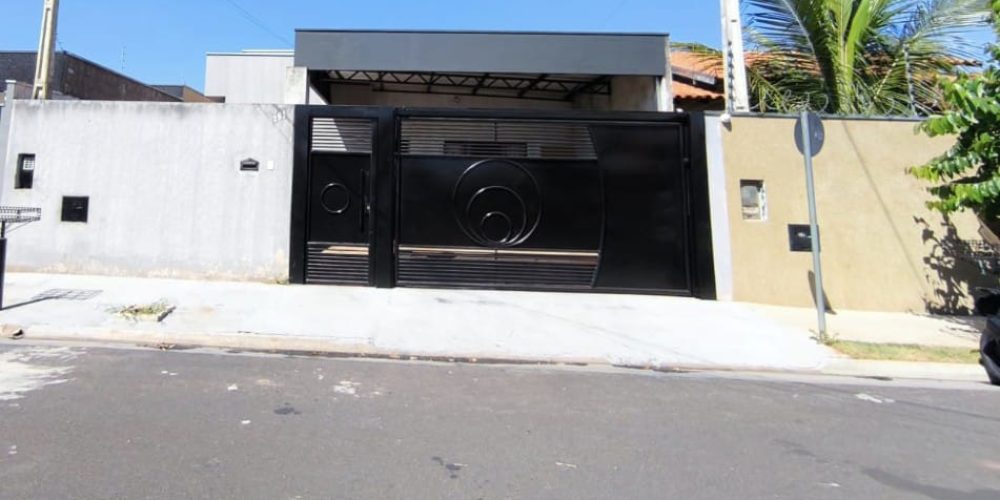 WhatsApp Image 2025-11-14 at 12.25.56 (1)