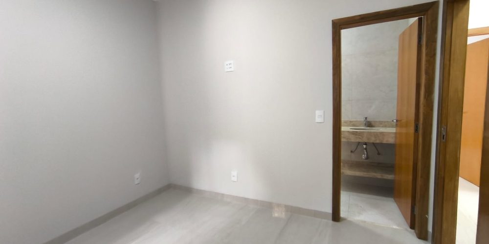 WhatsApp Image 2025-12-08 at 12.46.39 (1)