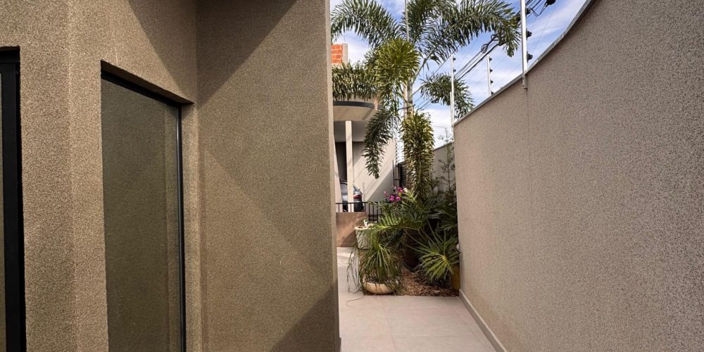 WhatsApp Image 2025-12-08 at 12.53.54 (1)